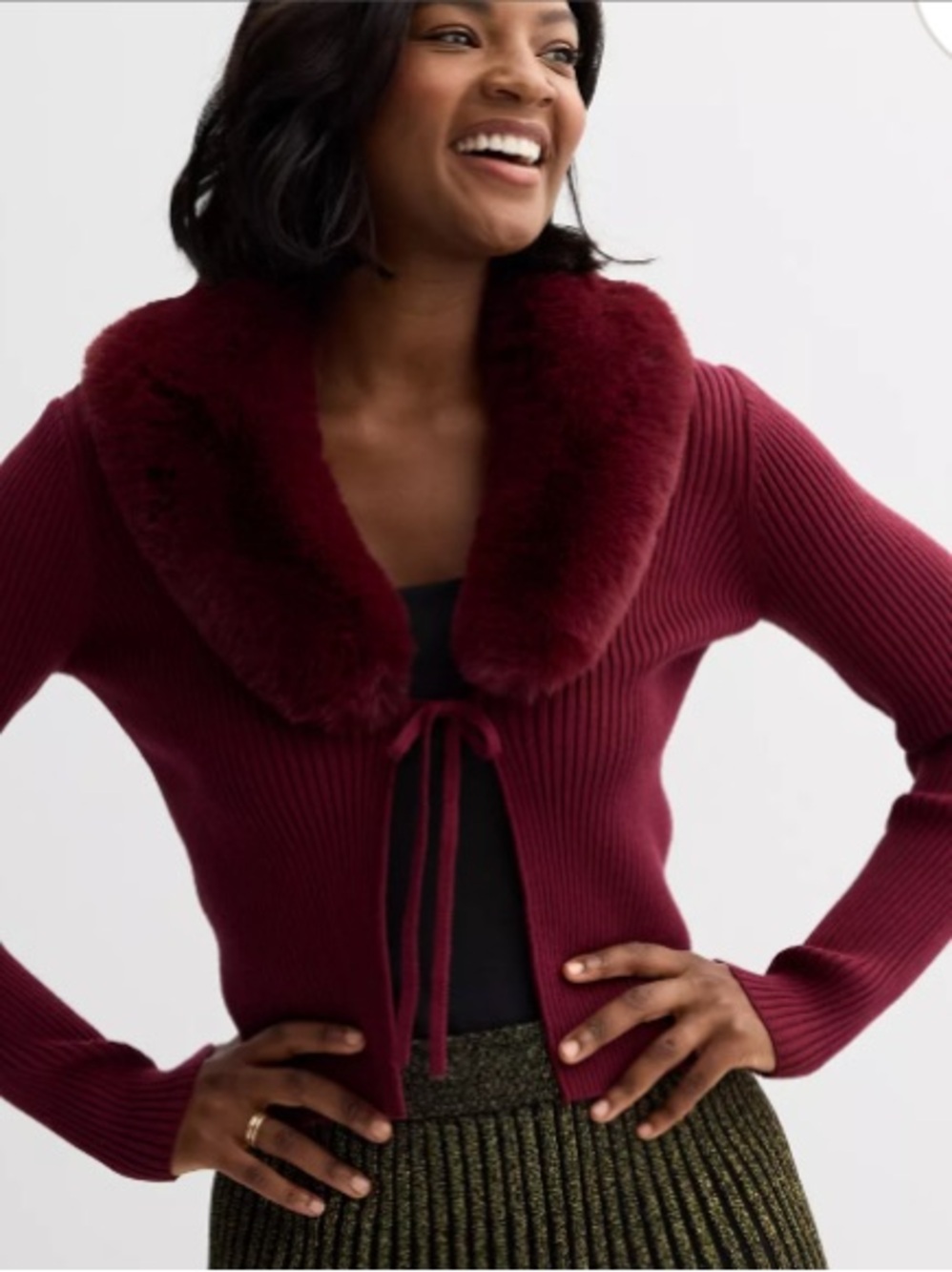 Women’s Burgundy Faux-Fur Collar Ribbed Cardigan Sweater
